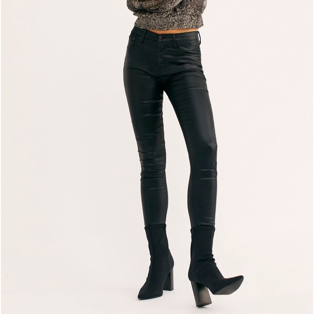 Free People- Neon Blonde ‘Blondie’ Jean